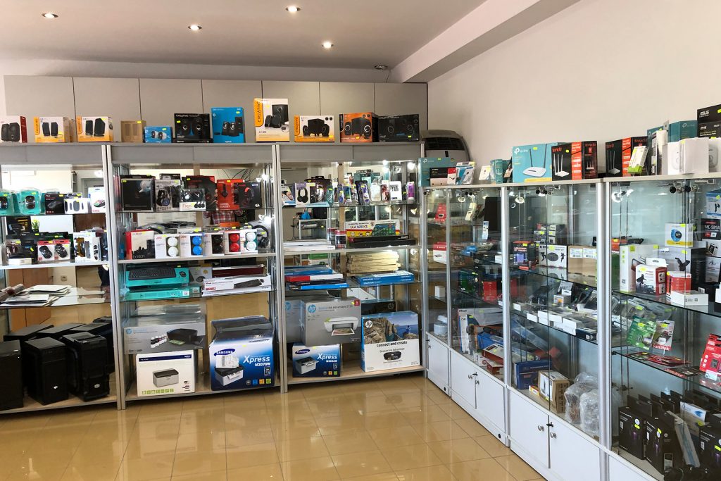 sklep stacjonarny Allkomp