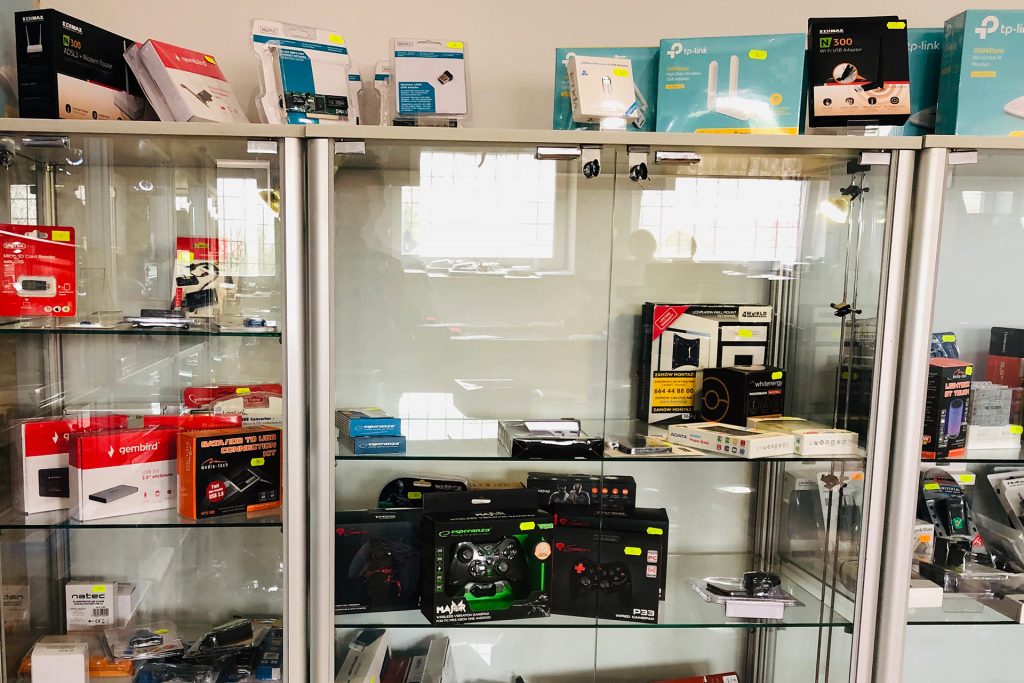 sklep stacjonarny Allkomp